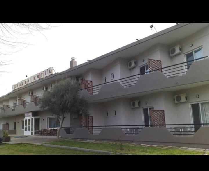 Ξενοδοχείο Ισιδώρα Λουτρός Εξωτερικό φωτογραφία