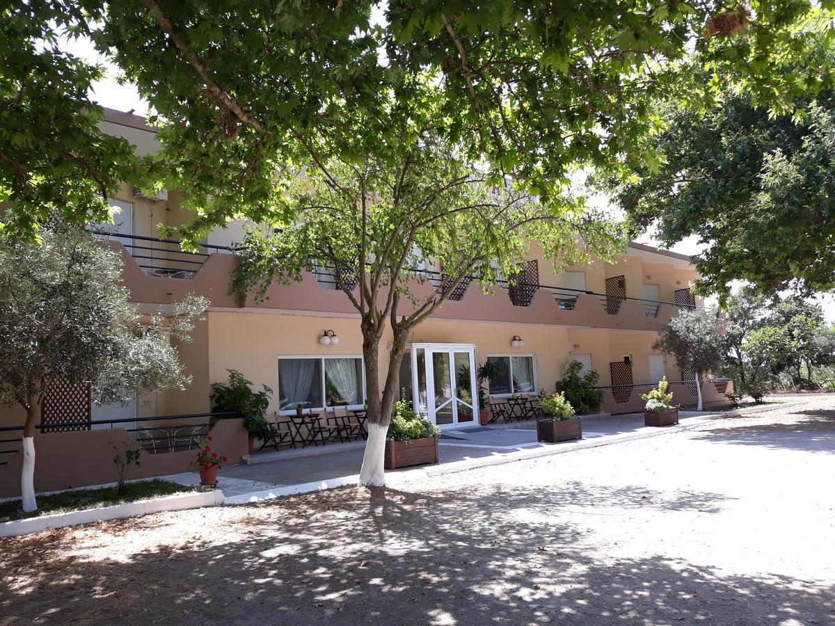 Ξενοδοχείο Ισιδώρα Λουτρός Εξωτερικό φωτογραφία